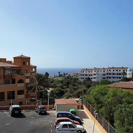 Aparthotel Golf Park 3*