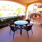 Golf Park מלון דירות 3*