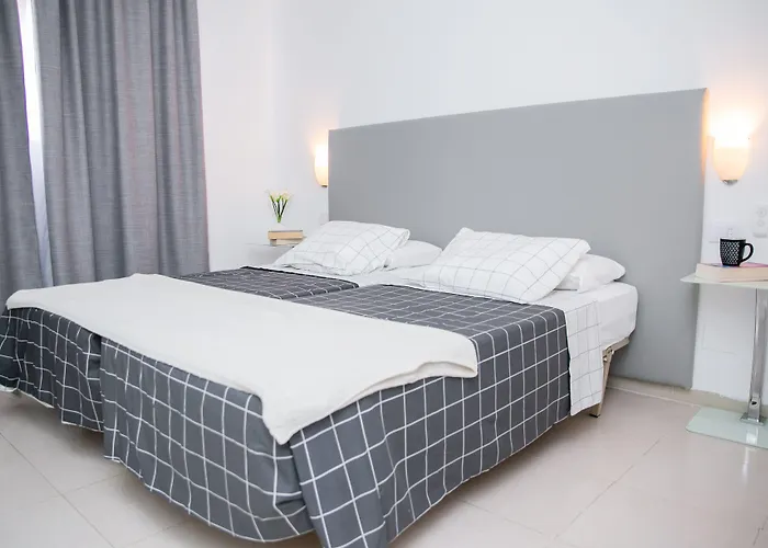 Golf Park Aparthotel Los Abrigos