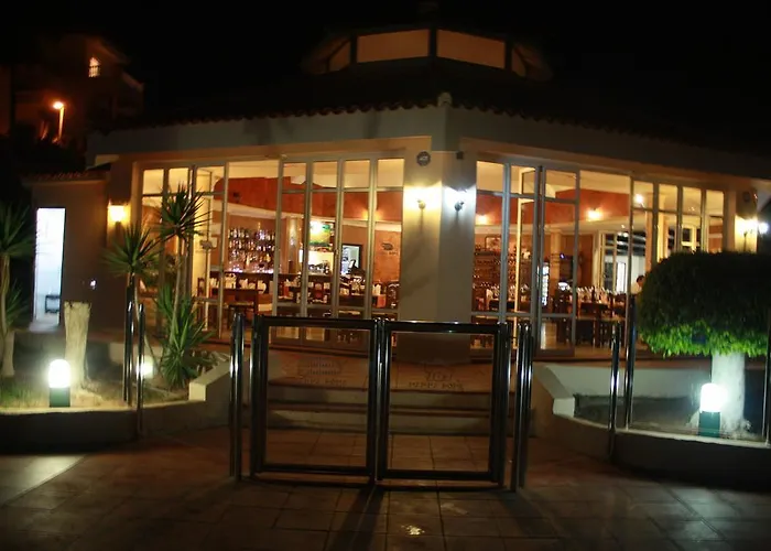 Aparthotel Golf Park 3*